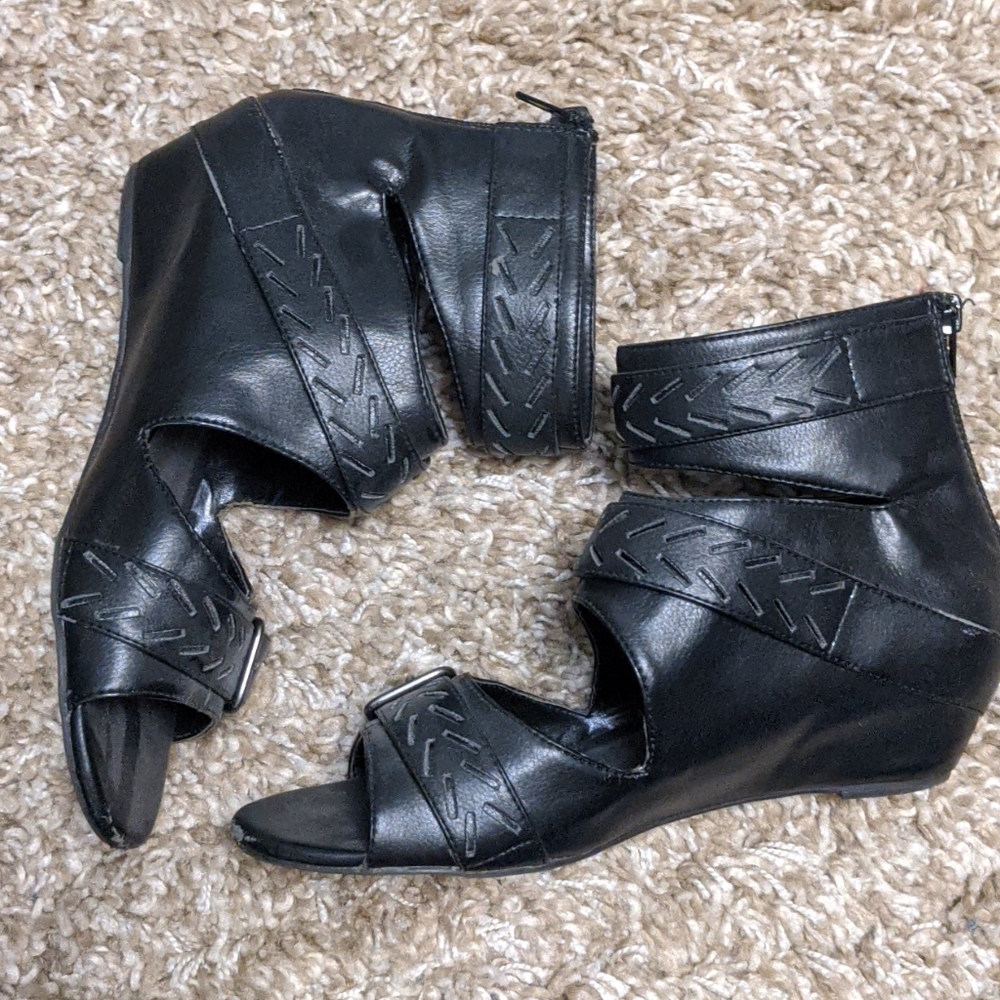 Dolce vita vegan leather gladiators - 8
